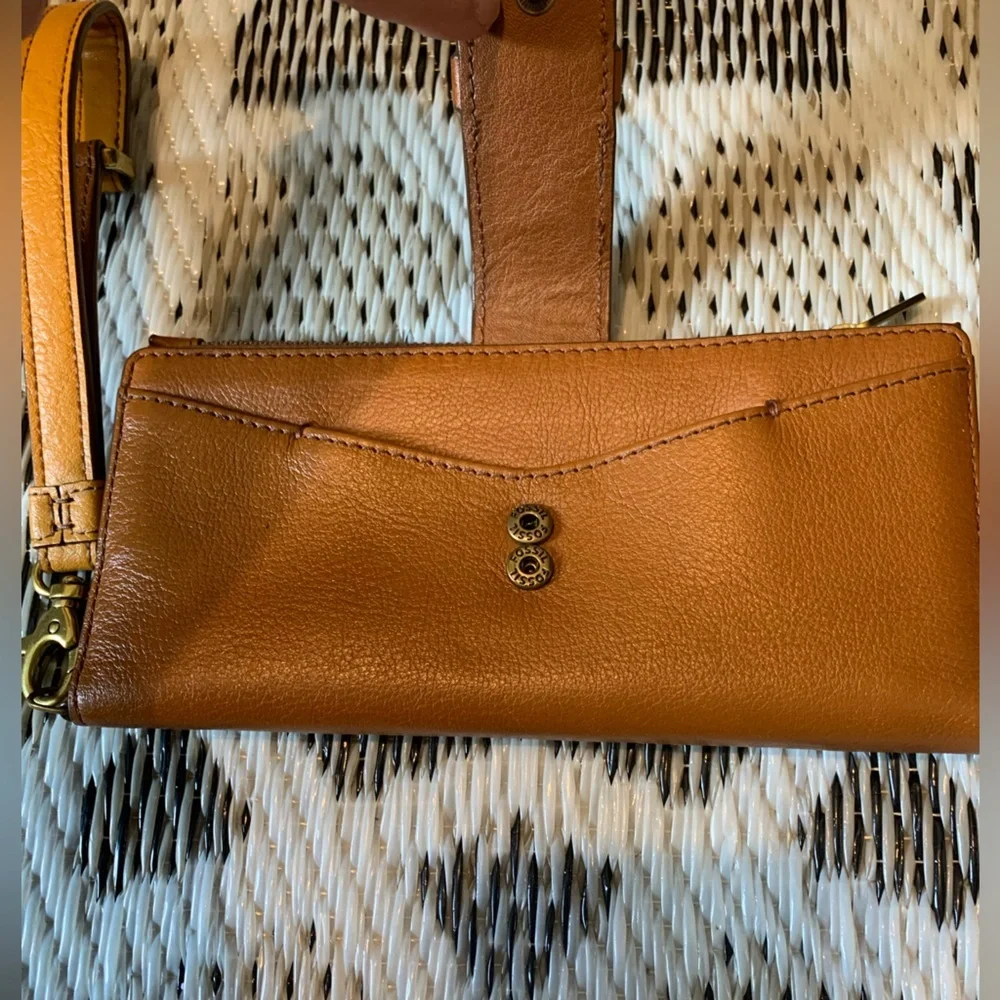 Fossil Caramel Leather Accessory - Picture 9 of 10
